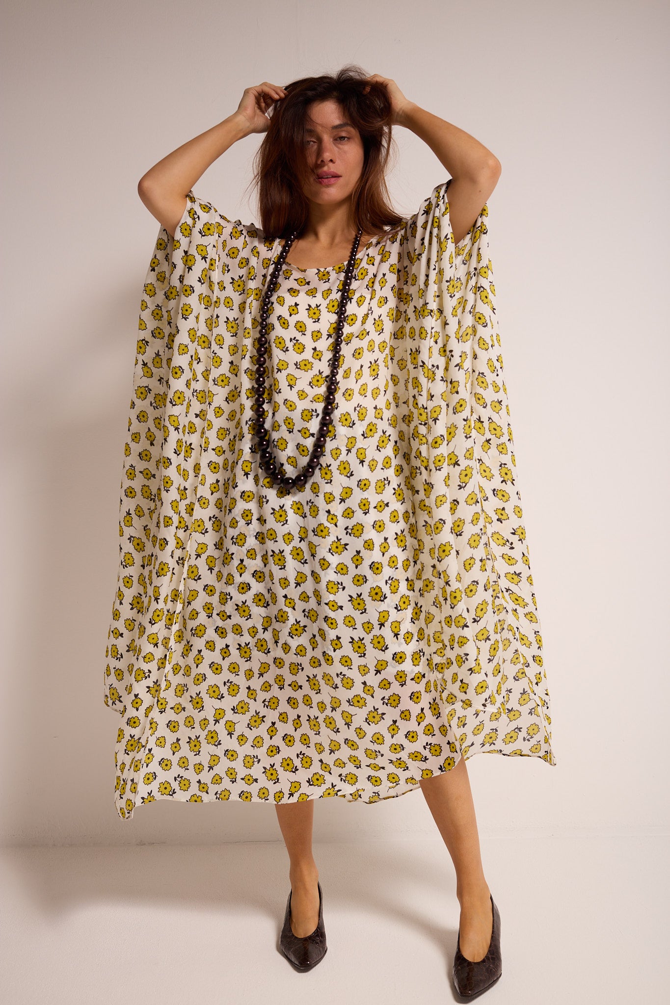 LOIS PONCHO FLOWER