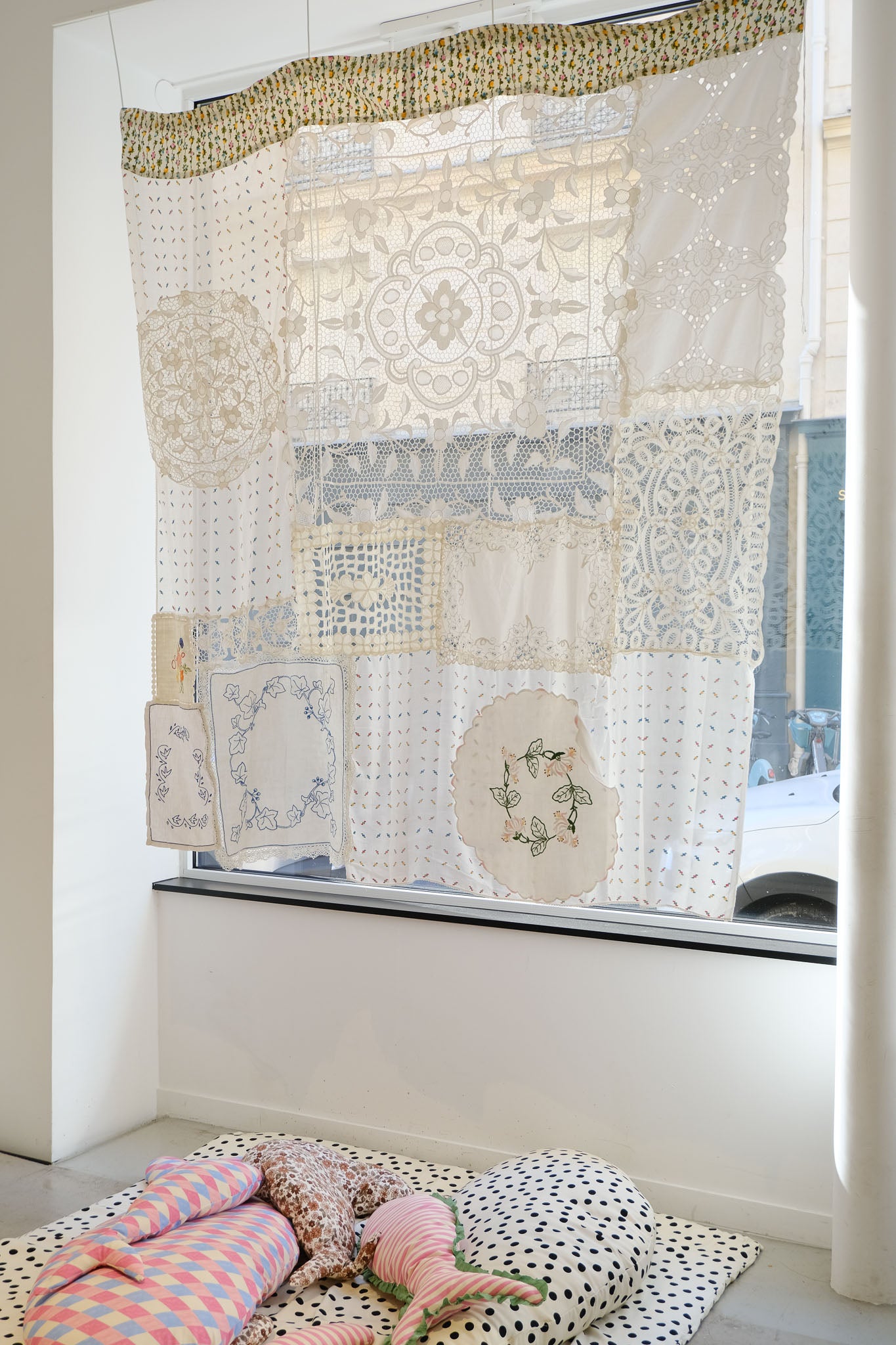 LACE CURTAIN (& custom order)