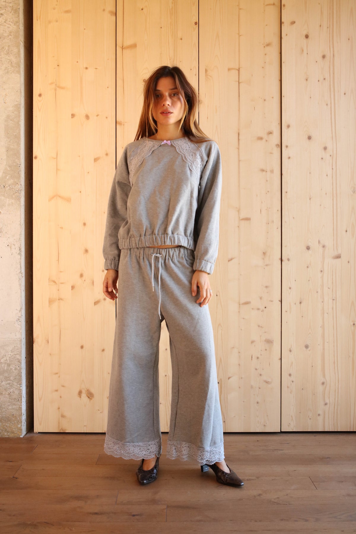 CAROLINE PANTS GREY LACE