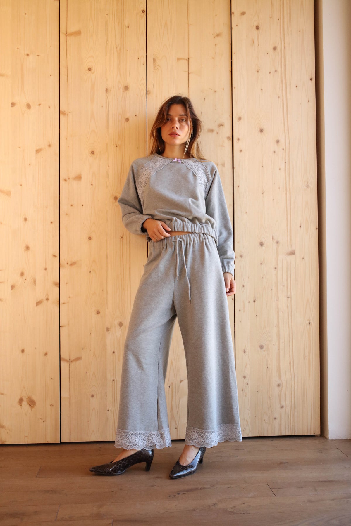 CAROLINE PANTS GREY LACE