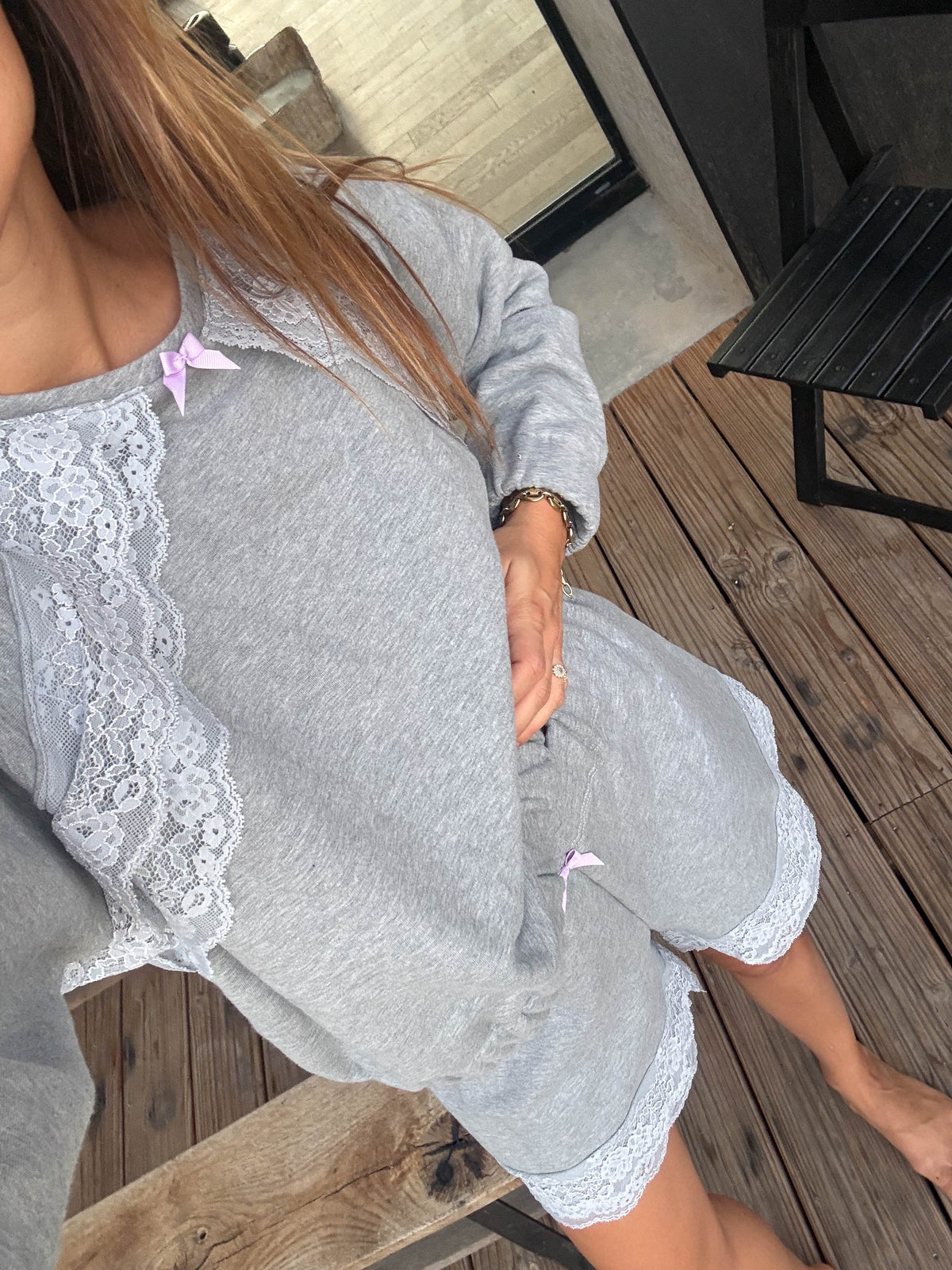 CARLA SWEAT GREY LACE